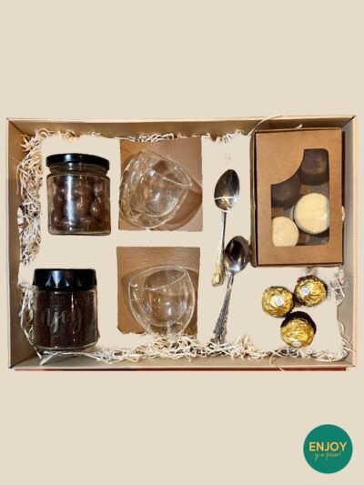 Box Café – Regalo gourmet con taza, café especial, cookies y macarons