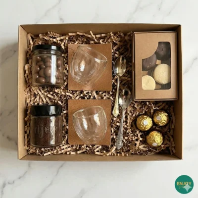Box Café – Regalo gourmet con taza, café especial, cookies y macarons