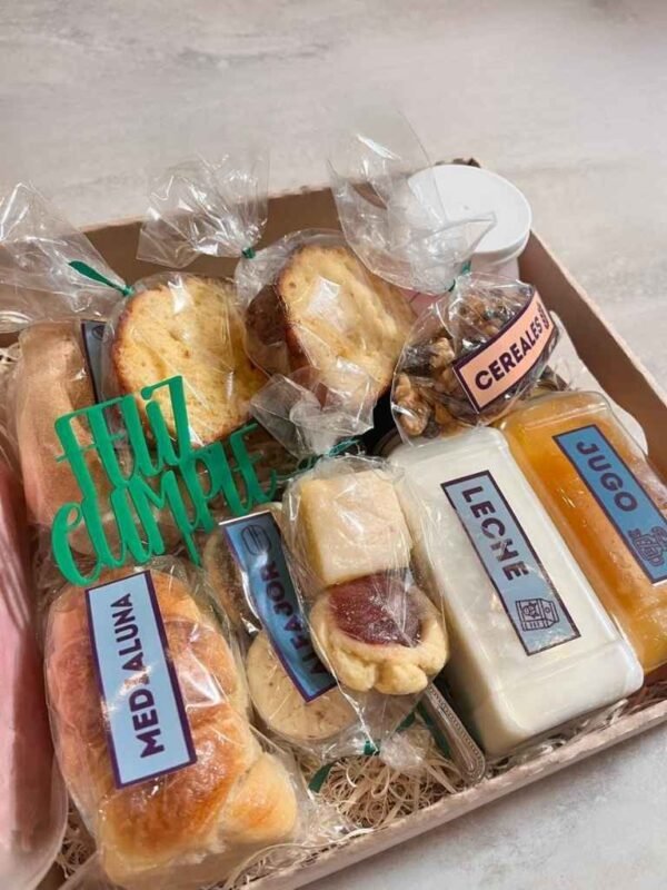Box Desayuno Completo Premium – Sin Taza - Ideal para cumpleaños, aniversarios o sorprender en cualquier ocasión.
