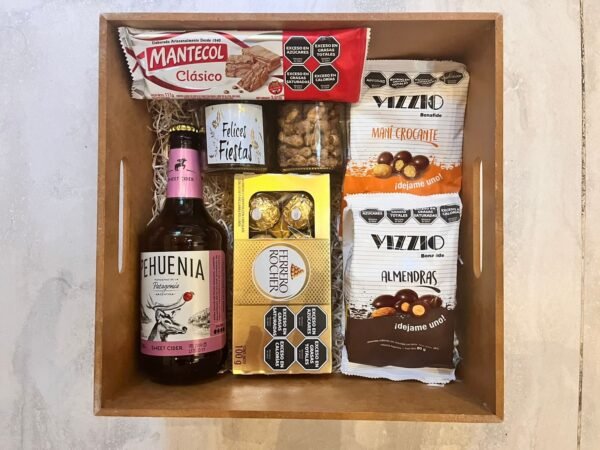 PHOTO-2025-09-30-20-54-05 2 Caja navideña dulce, sidra artesanal premium, y variedad de dulces para el brindis