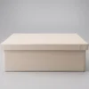 Caja rígida tipo NAT color beige cerrada para presentación de regalos empresariales y corporativos.