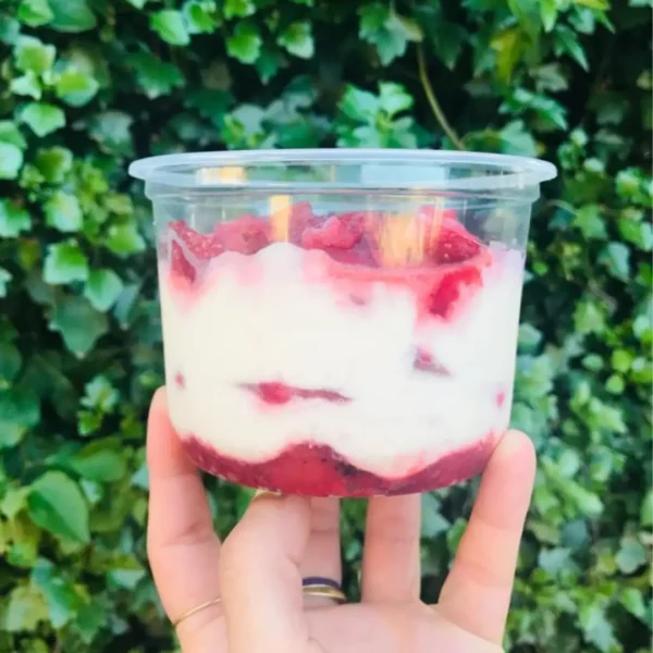 Postre Frutilla Con Crema